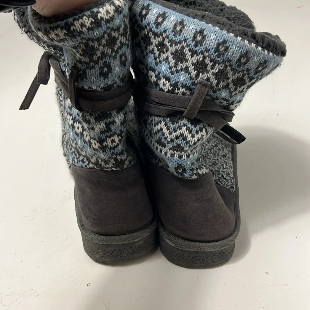 Muk Luks stay warm
